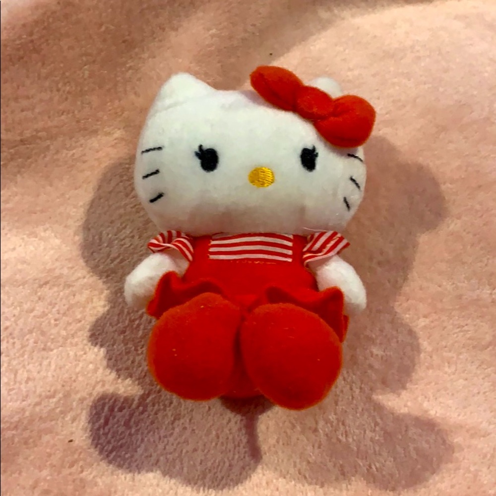 small hello kitty plush